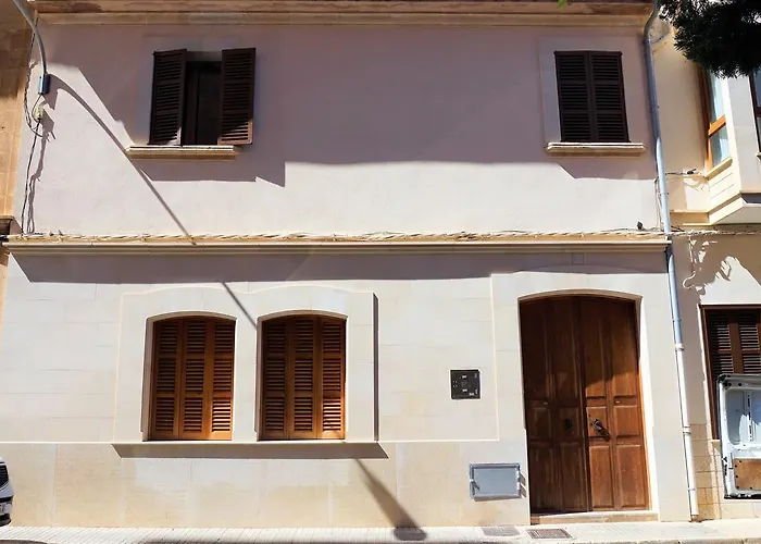 Born 23 - House With Pool In The Centre Of Lluchmayor. Free Wifi