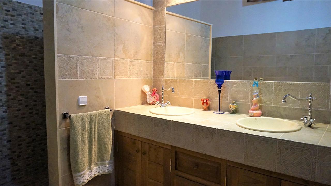 Born 23 - House With Pool In The Centre Of Lluchmayor. Free Wifi Hébergement de vacances